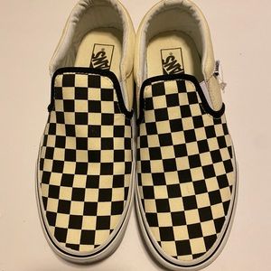 Vans men’s shoses no news no bag no box size 8.5